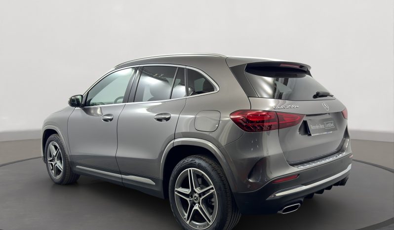
								GLA 250 e AMG Line full									