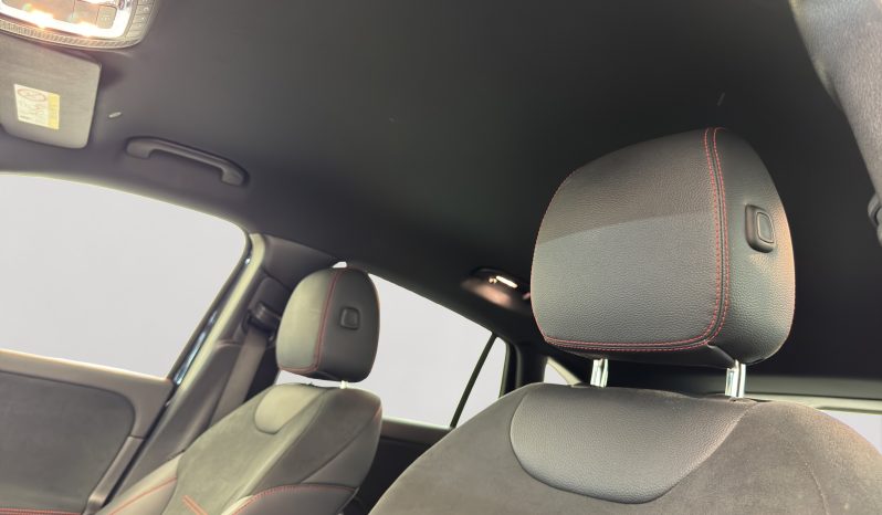 
								GLA 250 e AMG Line full									